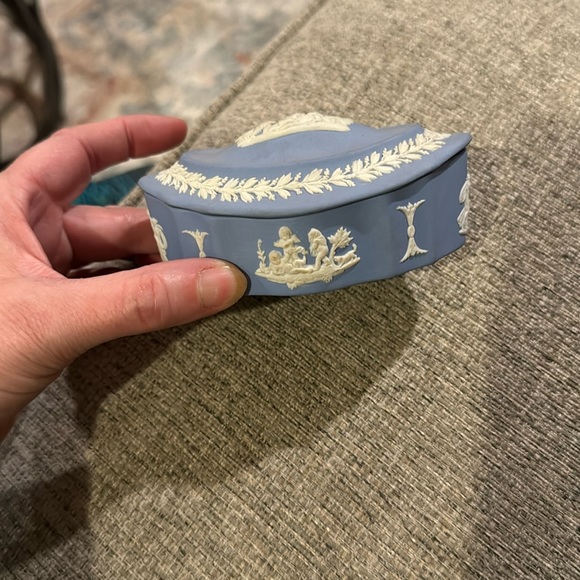 Wedgewood trinket dish - Picture 1 of 3